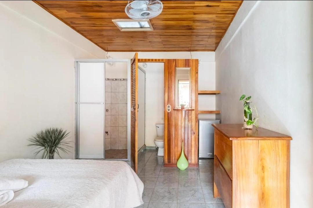 Cocobolo Surf Hotel & School Playa Santa Teresa  Экстерьер фото